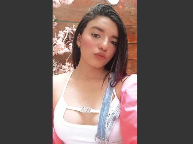 MiahSantos - Sexe cam en vivo - 21039150