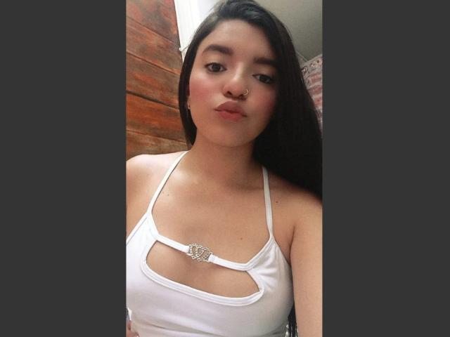 MiahSantos - Camera khiêu dâm &amp; quyến rũ trực tiếp - 21039154