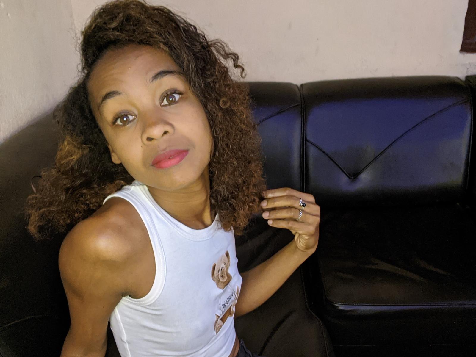 Enyah - Live porn &amp; sex cam - 21042830