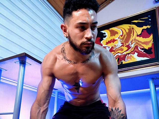 MassimoVicenzzo - Sexe cam en vivo - 21043282