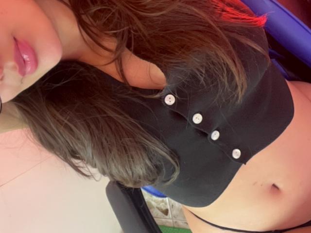 DianaFernandezz - Live Sex Cam - 21043954