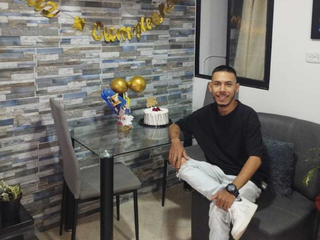 AronFox - Live porn &amp; sex cam - 21056746