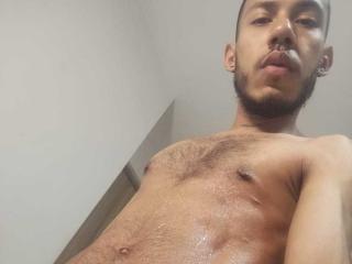 AronFox - Live porn &amp; sex cam - 21056770