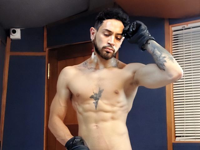 MassimoVicenzzo - Sexe cam en vivo - 21061066
