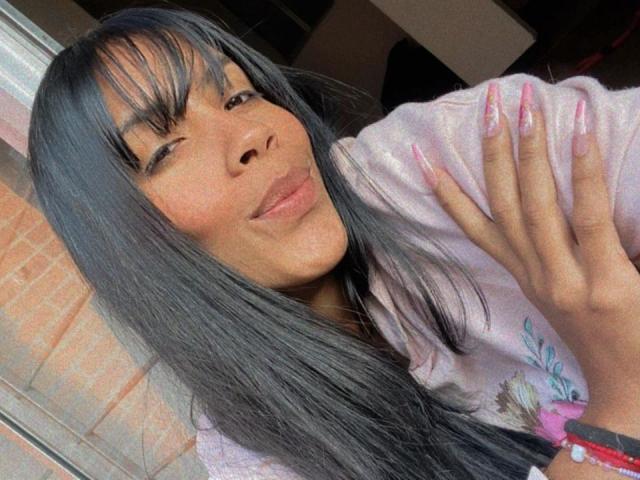 FiorellaBossh - Live porn &amp; sex cam - 21063614