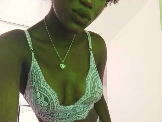 NailahMoreau - Live porn &amp; sex cam - 21066542