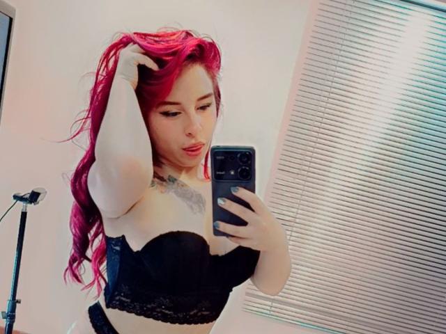 ArianaCaytlin - Live porn &amp; sex cam - 21068434