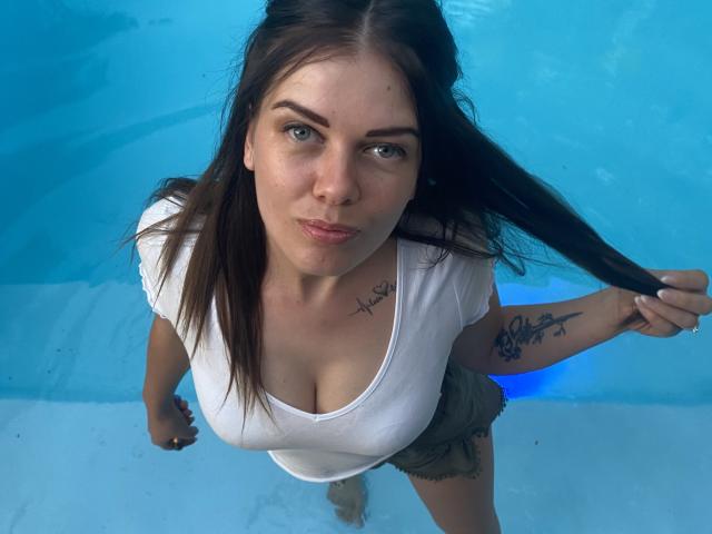 ChadeOnly - Live porn &amp; sex cam - 21070374