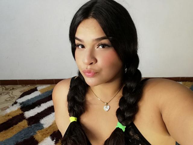 AntonelaPark - Live porn &amp; sex cam - 21075510