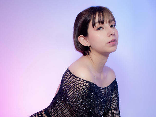 EmmyBlake - Live sexe cam - 21076050