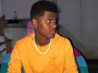 DahmerBlack - Live porn &amp; sex cam - 21080602