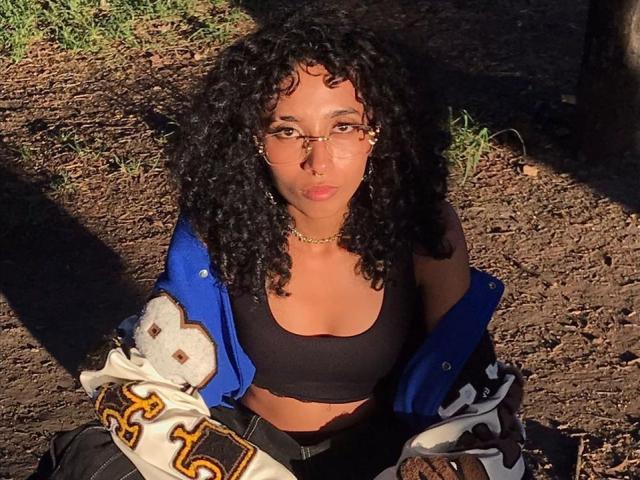 NixEris - Live sex cam - 21080998