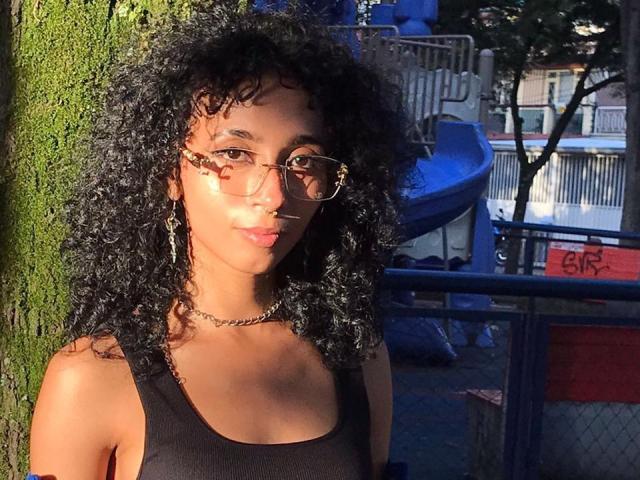 NixEris - Porno na żywo i seks kamera - 21081006