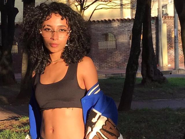 NixEris - Live sex cam - 21081054