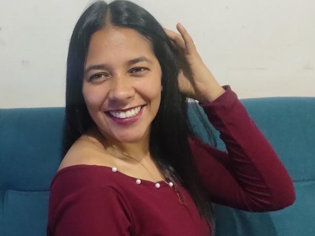 PauletteLove - Live sex cam - 21081642