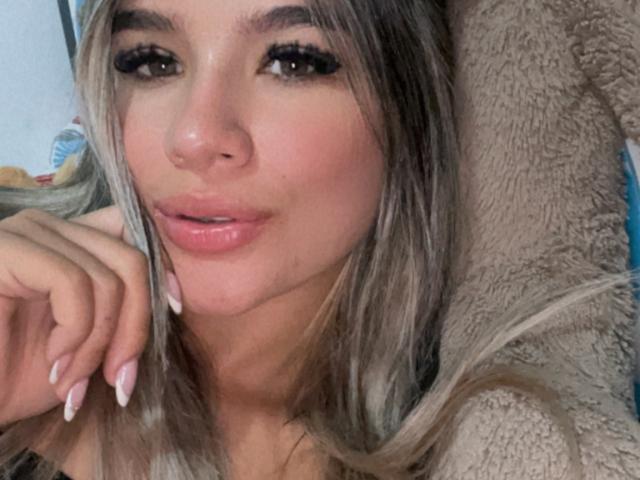 SashaPolet - Live porn &amp; sex cam - 21083358