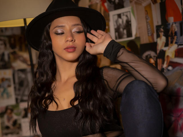 KloeThompson - ライブポルノ&amp;セックスカム - 21084250