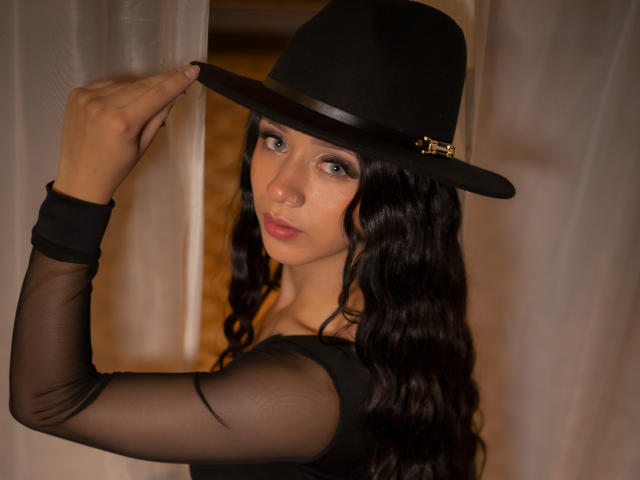 KloeThompson - Élő pornó és szexkamera - 21084286