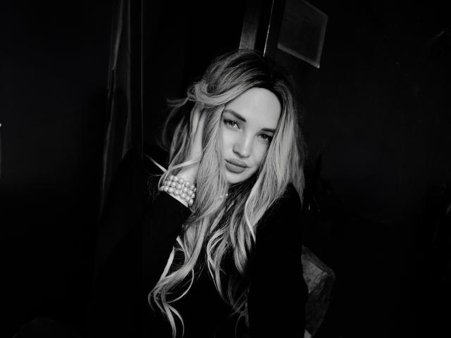 TinaVishenkA - Live porn &amp; sex cam - 21085258