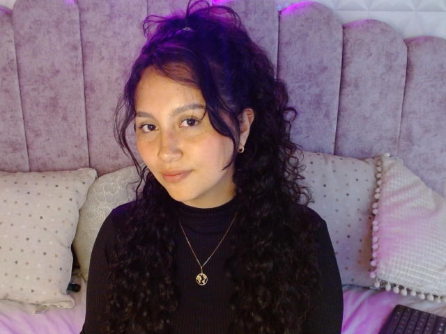 ZoeeHotX - Live porn &amp; sex cam - 21089562