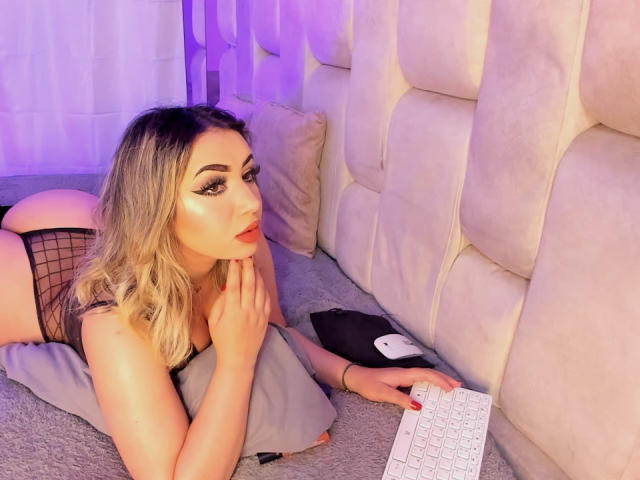 MelissaLust - Élő pornó és szexkamera - 21089818