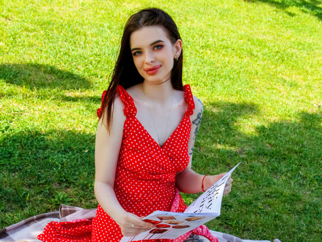 AdeleClifford - Live sex cam - 21090890