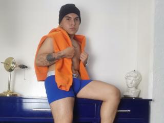 AzrraelSanchez - Live porn &amp; sex cam - 21091226