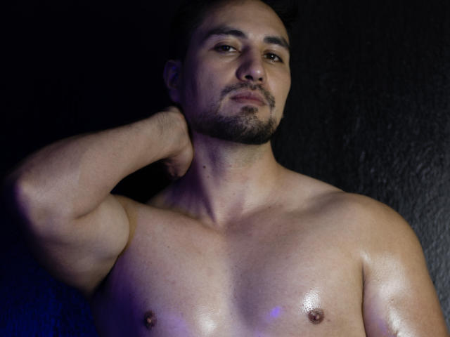 TheColin - Porno na żywo i seks kamera - 21092546