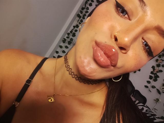 AnnaKhalo - Live sex cam - 21093402