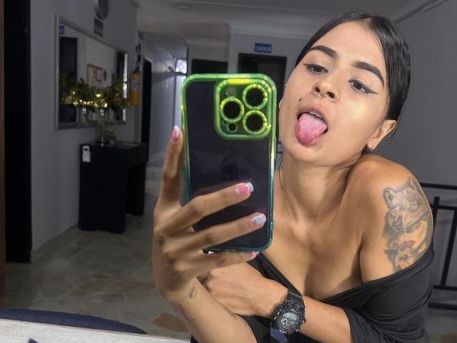 MichelleBenett - Live sexe cam - 21093850