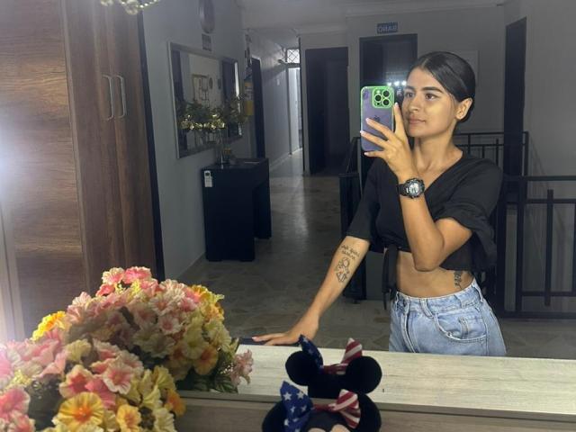 MichelleBenett - Live porn &amp; sex cam - 21093874