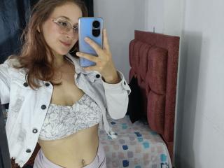 LauraCutee - Live porn &amp; sex cam - 21096546