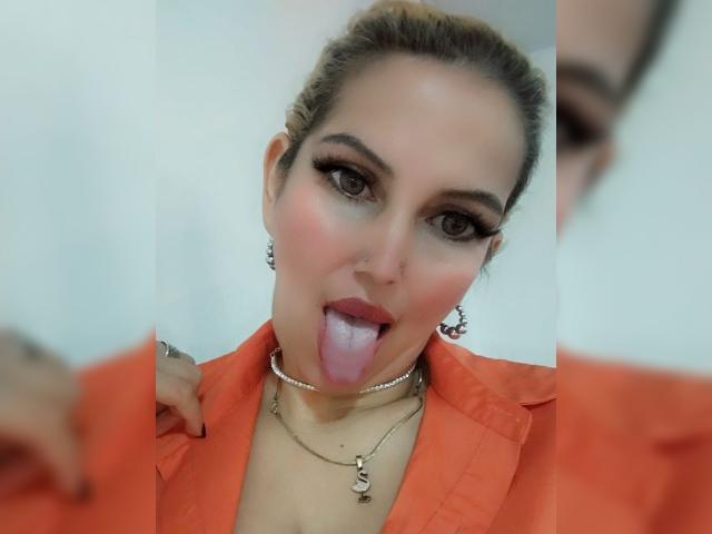 GiuliaAddams - Live porn &amp; sex cam - 21097506