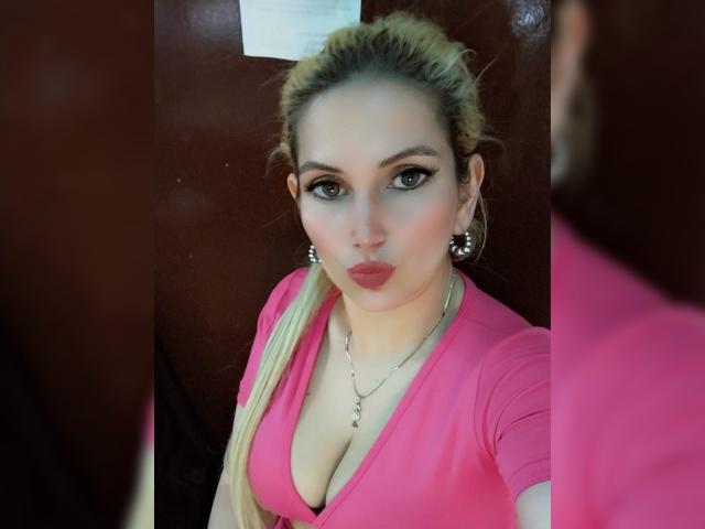 GiuliaAddams - Live porn &amp; sex cam - 21097638