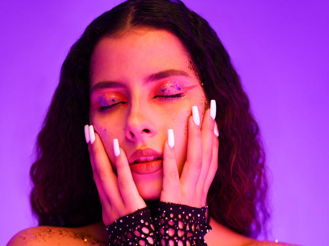 ElenaSantini - Live porn &amp; sex cam - 21100734