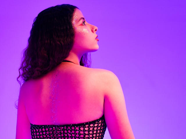 ElenaSantini - Sexe cam en vivo - 21101706