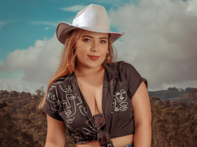 ZoeTobon - Live porno og sexkamera - 21103130