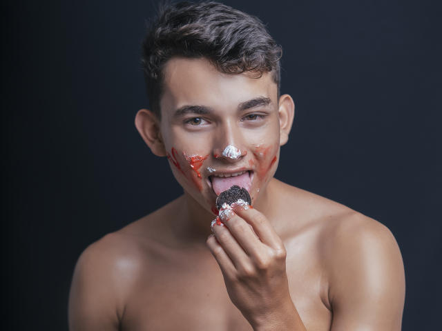 LiamHottestToy - сексуальная веб-камера в реальном времени - 21105710