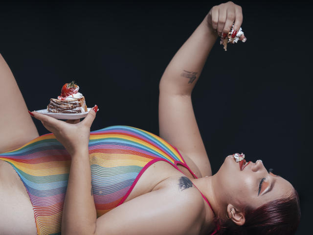 HugeTitsToFuck - сексуальная веб-камера в реальном времени - 21106318