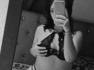 JulietaHass - Sexe cam en vivo - 21110522