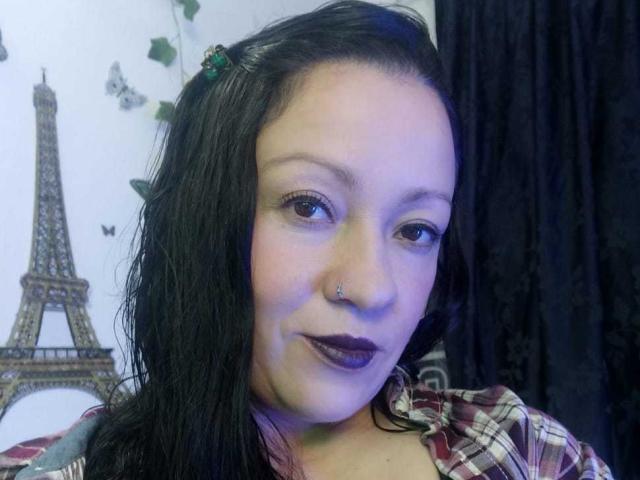 CharloteEzra - Live sex cam - 21114998