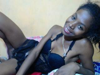 PrettyChocolat69 - Live porn &amp; sex cam - 21115962