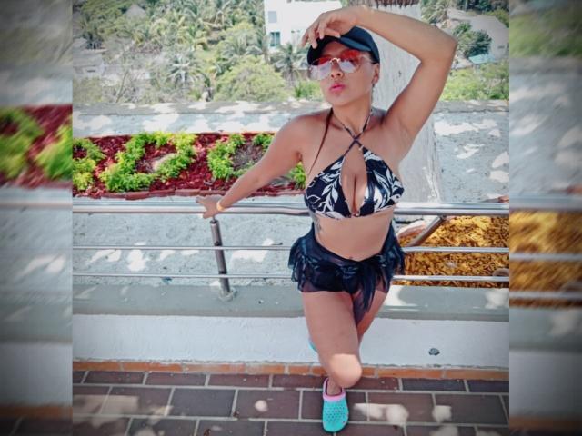 TiffanyMartins - Élő pornó és szexkamera - 21116302