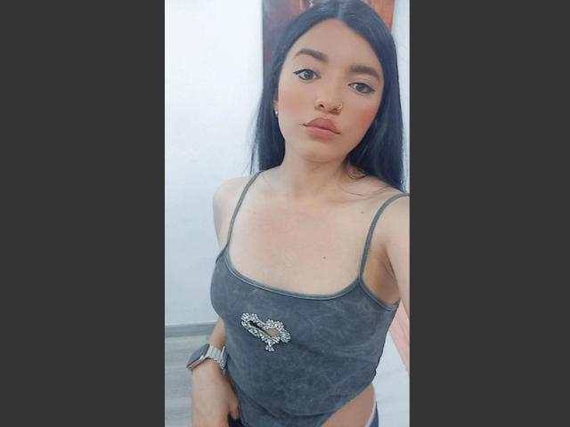 MiahSantos - Live porn &amp; sex cam - 21116530