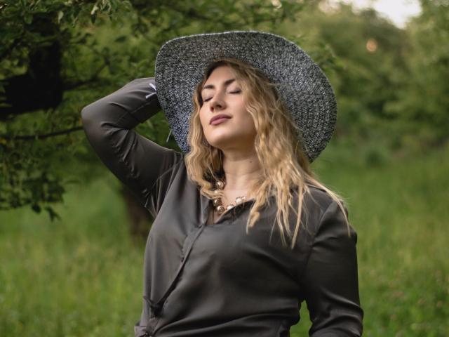 SofiaLux - 라이브 포르노 &amp; 섹스 캠 - 21116962