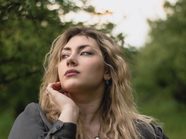 SofiaLux - פורנו בשידור חי ומצלמת סקס - 21117034