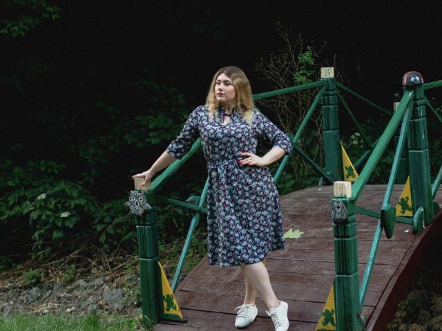 SofiaLux - Live porn &amp; sex cam - 21117054