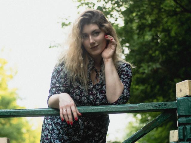 SofiaLux - Live Sex Cam - 21117066