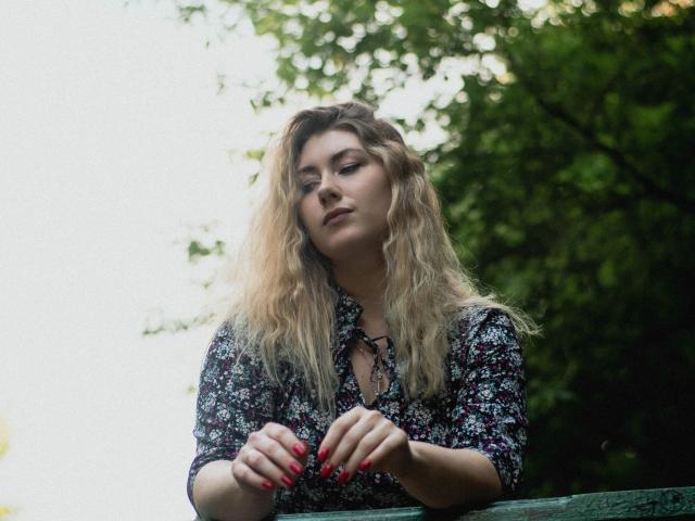 SofiaLux - Live porn &amp; sex cam - 21117074