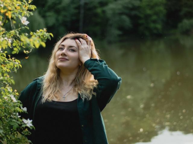 SofiaLux - Live porn &amp; sex cam - 21117114